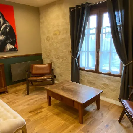 La Maison Du Caillou * Pontarme